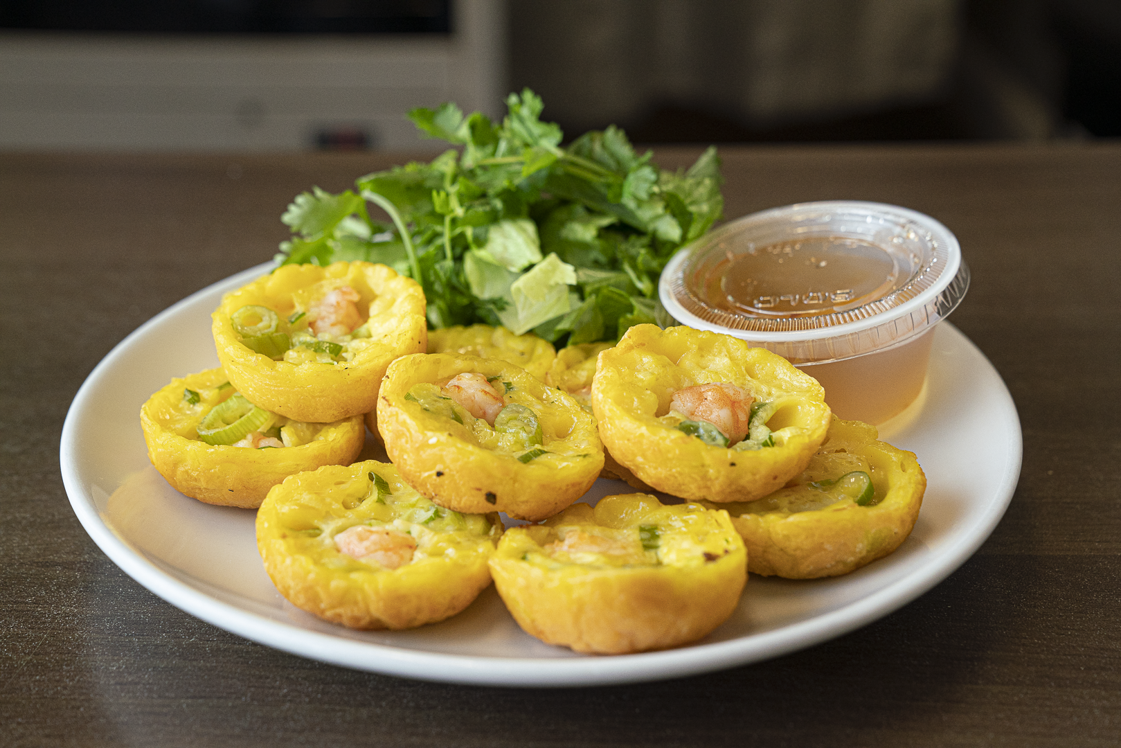 Bánh Khọt (small pancake with shrimp)